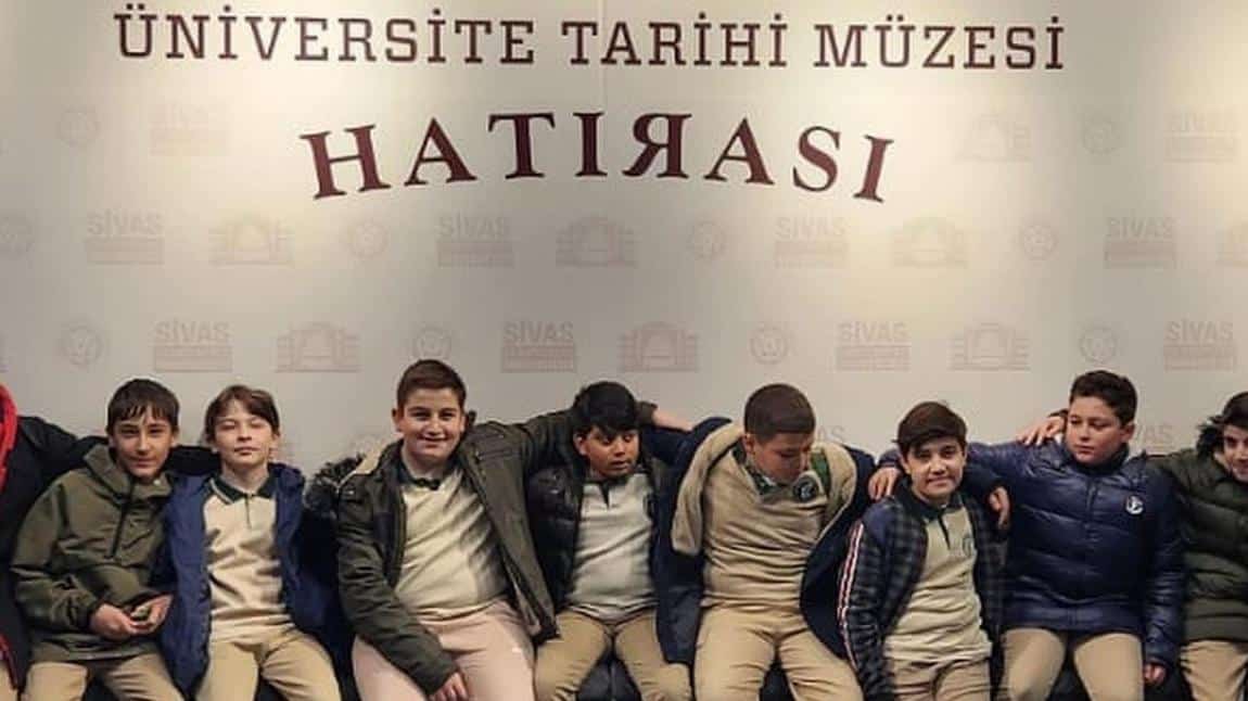 Öğrencilerimiz Cumhuriyet Üni.Tabiyat Tarihi Müzesini Gezdiler.